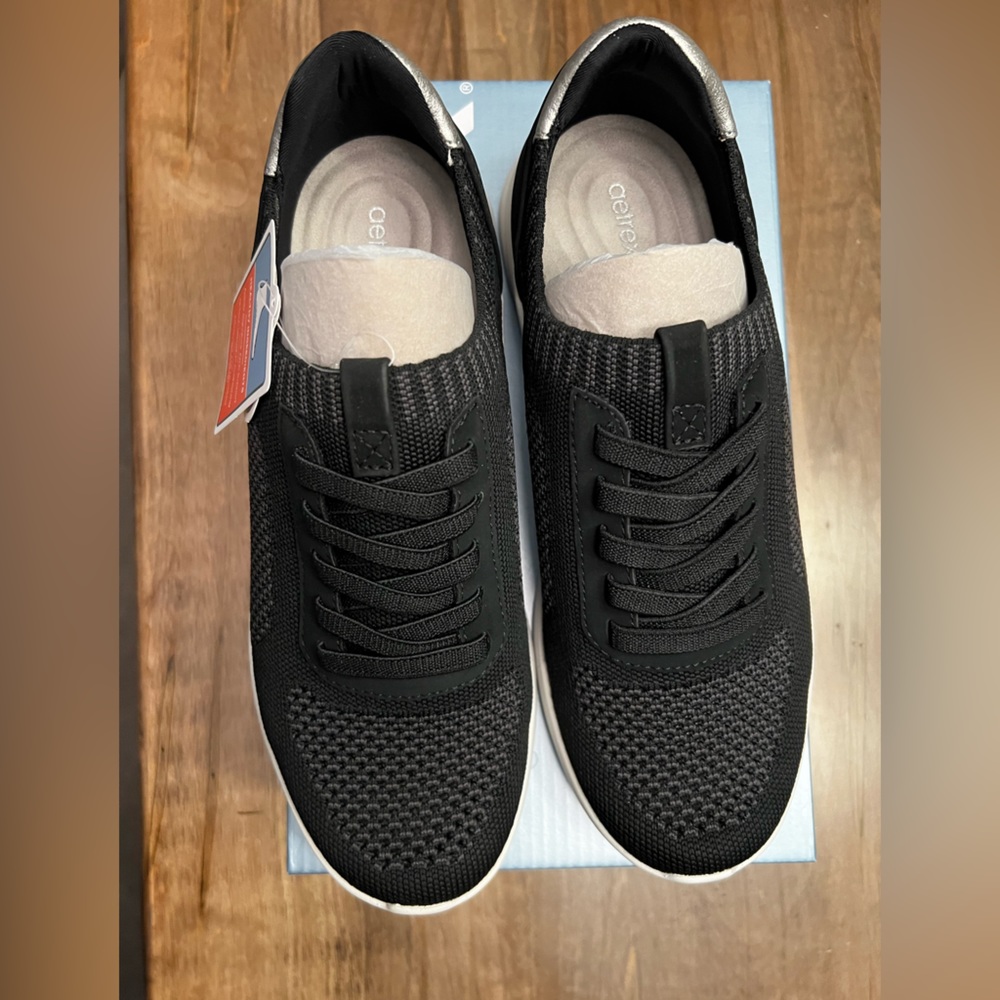 Aetrex Teagan Black signature arch support sneakers Size 7 1/2-8 NWT